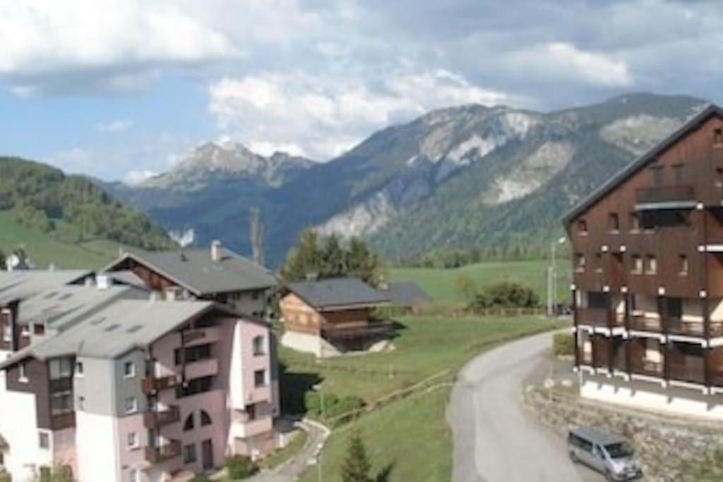 Montagne La Vallee Verte Coeur Station Hirmentaz